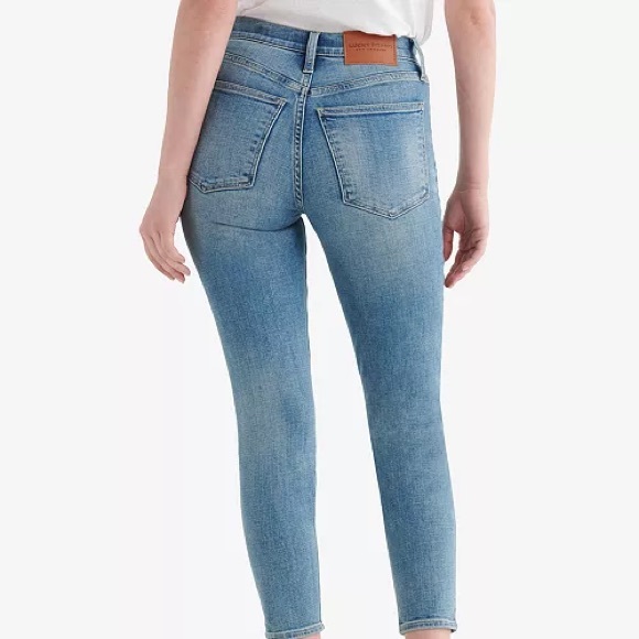 Lucky Brand Bridgette Button Fly Skinny - Picture 3 of 8